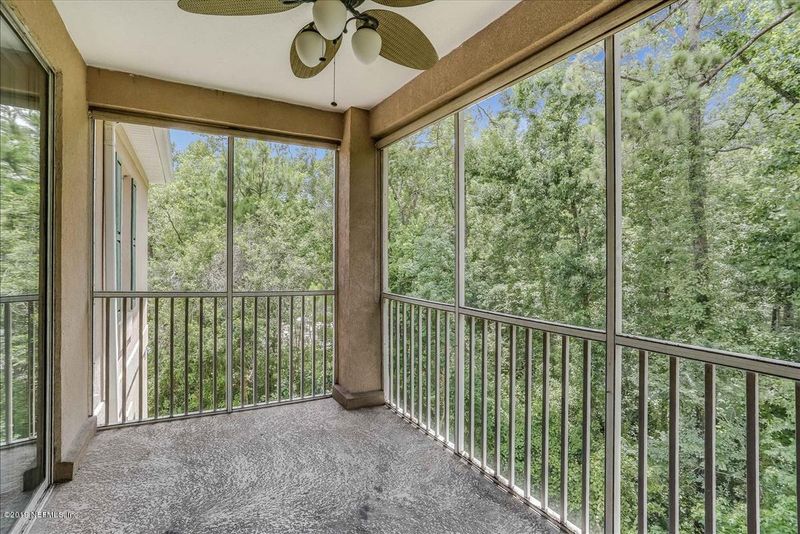 8601 Beach Blvd #211, Jacksonville, FL 32216