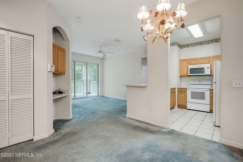 8601 Beach Blvd #708, Jacksonville, FL 32216