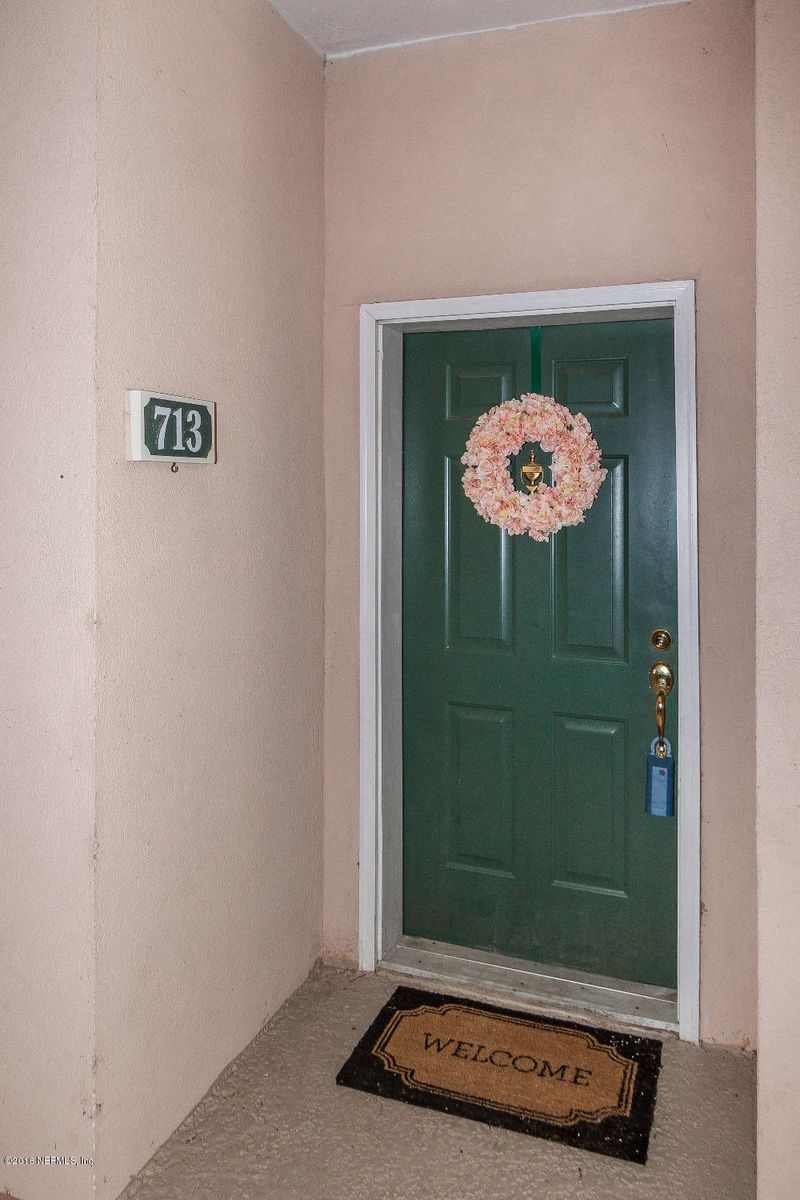 8601 Beach Blvd #713, Jacksonville, FL 32216