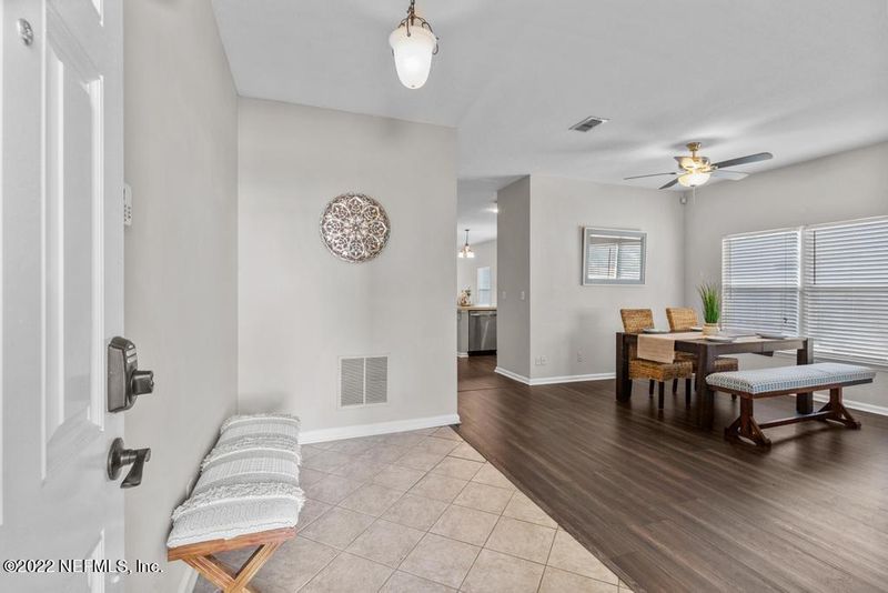 8606 Derry Dr, Jacksonville, FL 32244