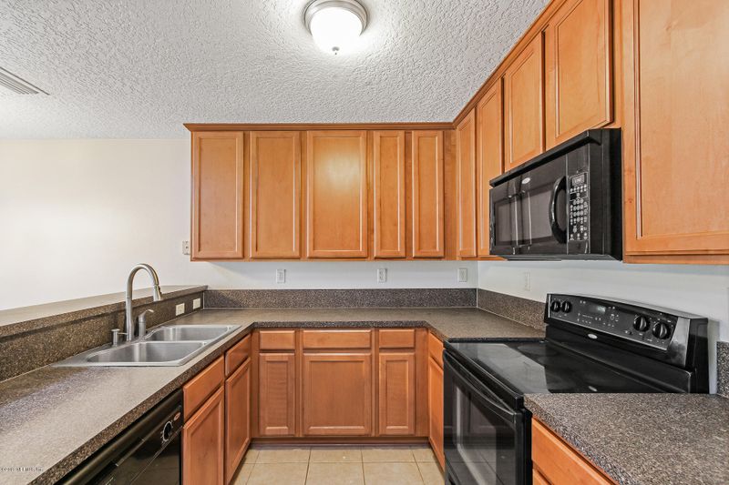 861 S Black Cherry Dr, St Johns, FL 32259