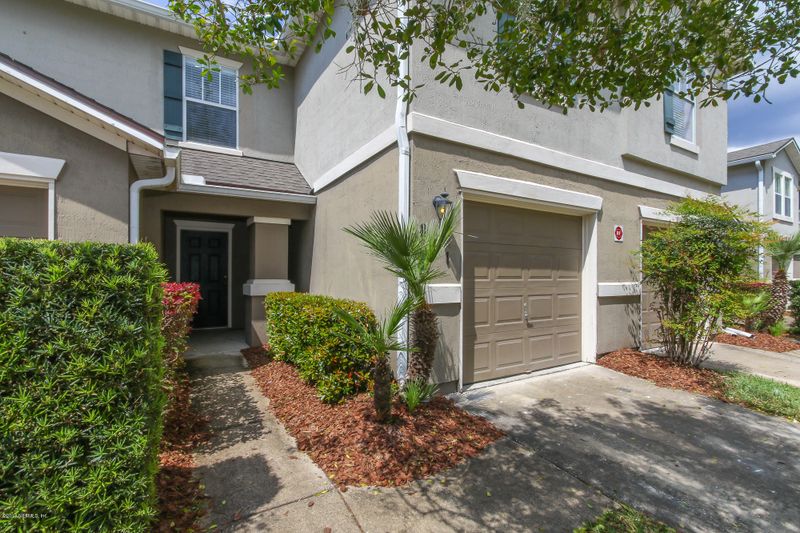 861 S Black Cherry Dr, St Johns, FL 32259
