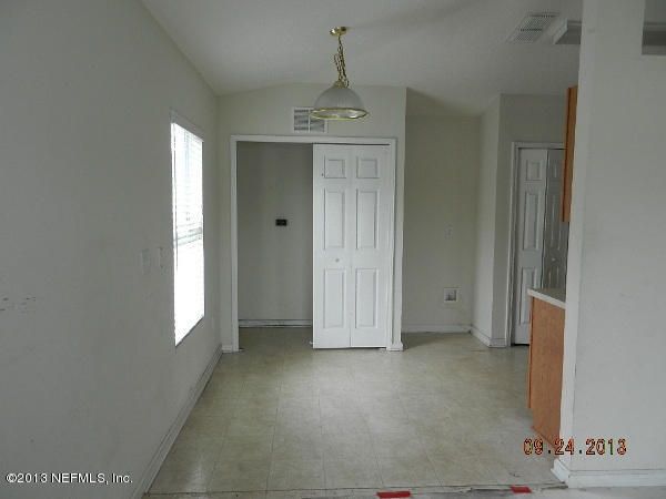 8612 Springtree Rd, Jacksonville, FL 32210