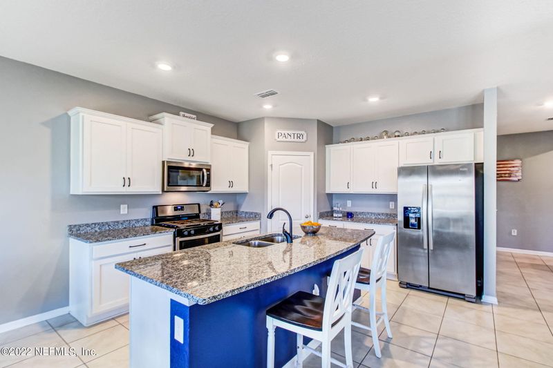 86133 Mainline Rd, Yulee, FL 32097