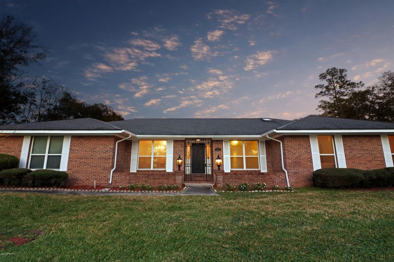 8615 Cathedral Oaks Pl W, Jacksonville, FL 32217