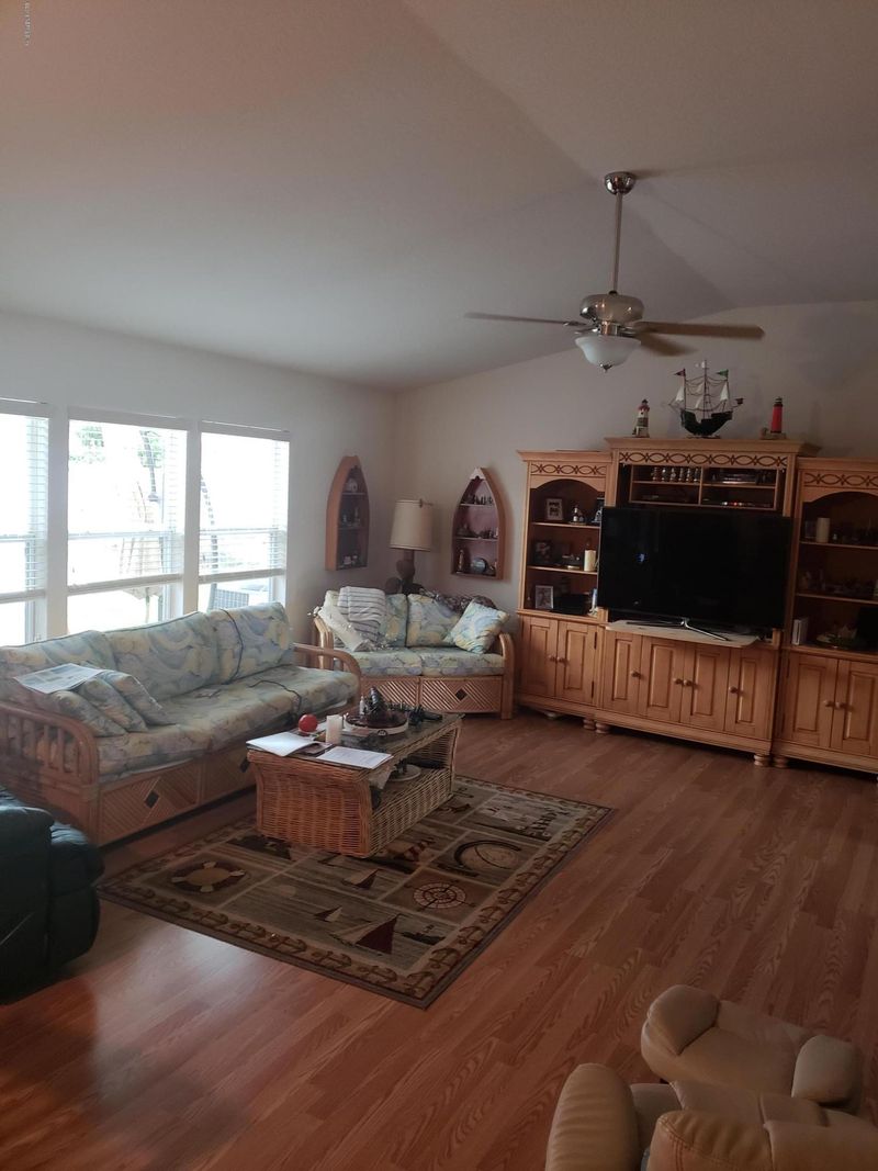 86197 Cartesian Pointe Dr, Yulee, FL 32097