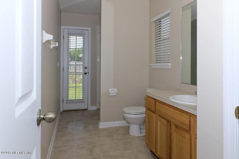 8621 Stanmoor Ct, Jacksonville, FL 32244