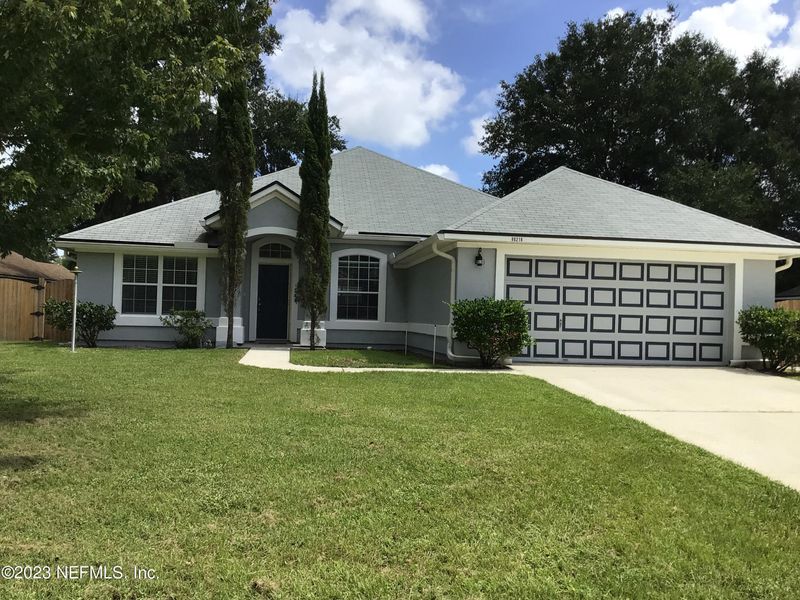86218 Meadowwood Dr, Yulee, FL 32097