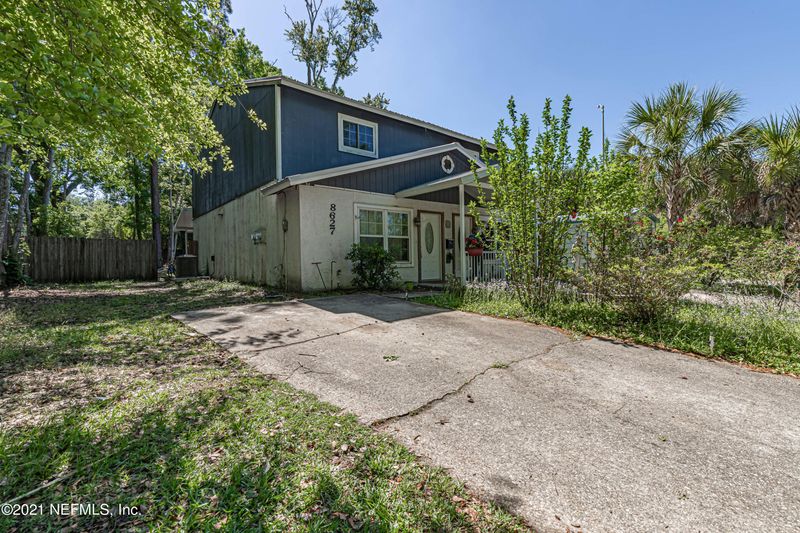 8629 Knightsbridge Cir N, Jacksonville, FL 32244