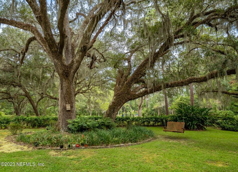 863 Worth Rd, St Johns, FL 32259