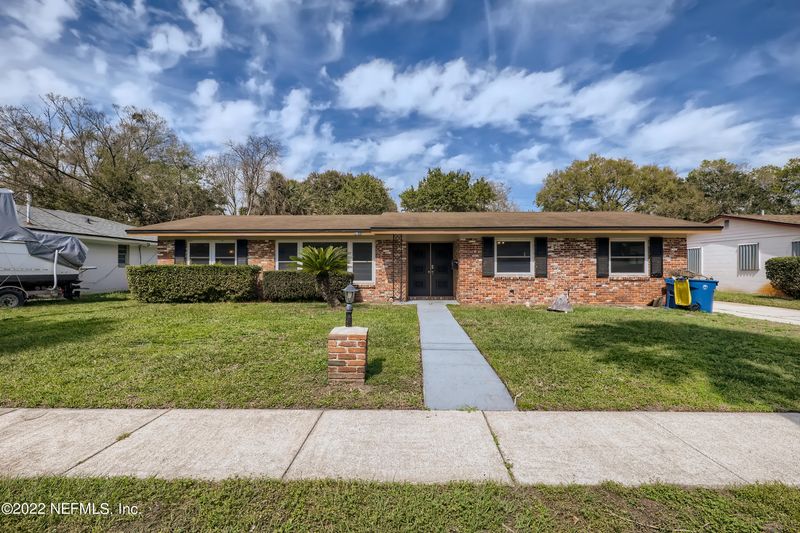 8631 Vermanth Rd, Jacksonville, FL 32211