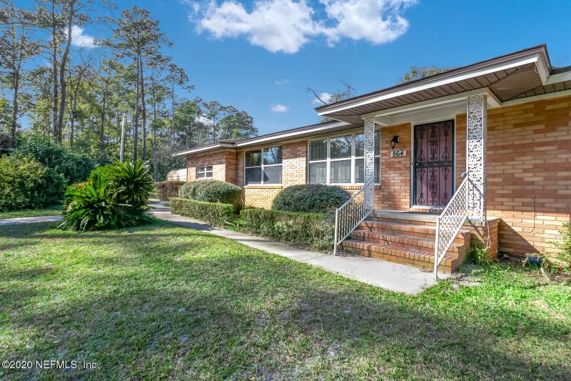 864 Faith Memorial Dr, Jacksonville, FL 32205