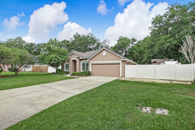 8643 Fieldstone Dr, Yulee, FL 32097