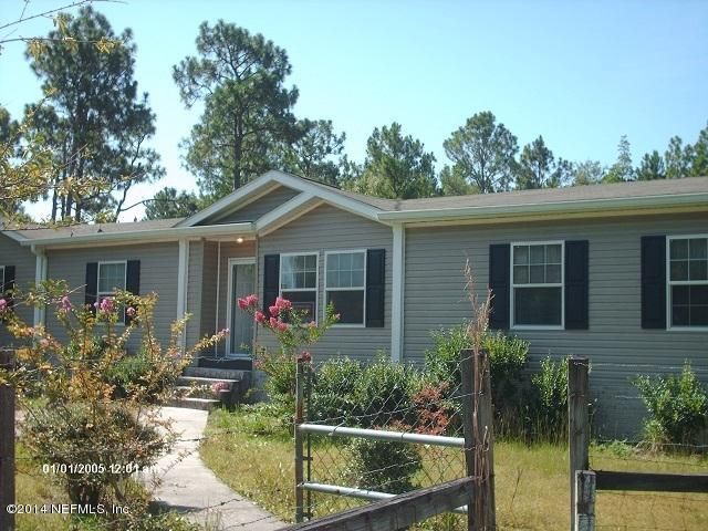 865 Lovers Ln, Green Cove Springs, FL 32043
