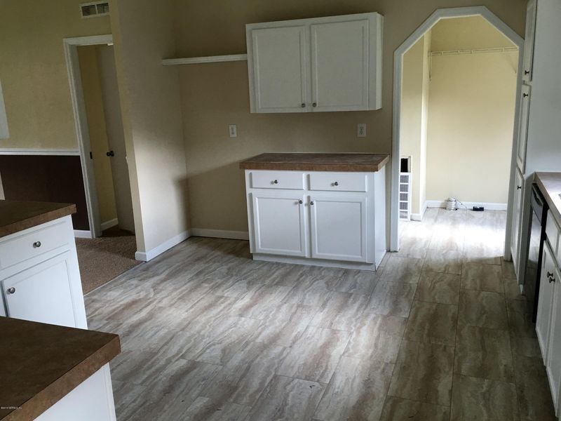 8655 Alexa Ln, Jacksonville, FL 32220