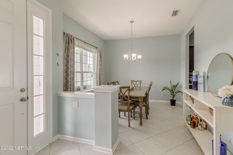 86554 Lazy Lake Cir, Yulee, FL 32097