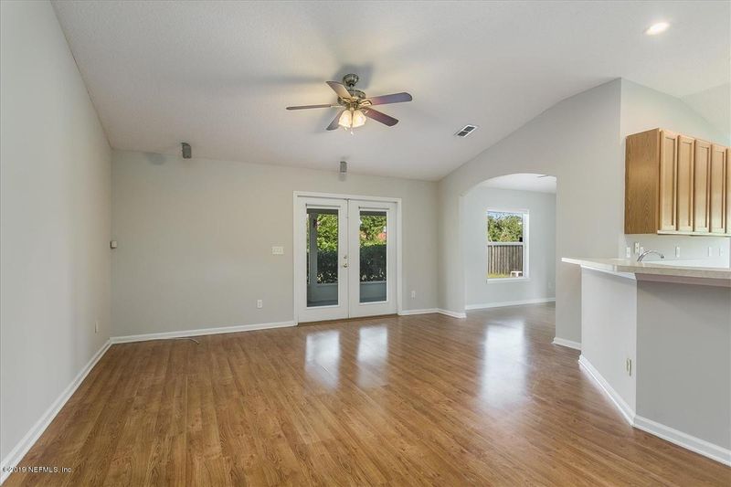86567 Meadowwood Dr, Yulee, FL 32097