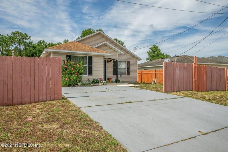 866 Avery St, St Augustine, FL 32084