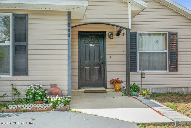 866 Avery St, St Augustine, FL 32084