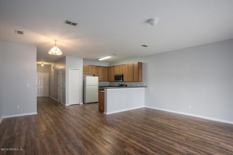 8667 Tower Falls Dr, Jacksonville, FL 32244