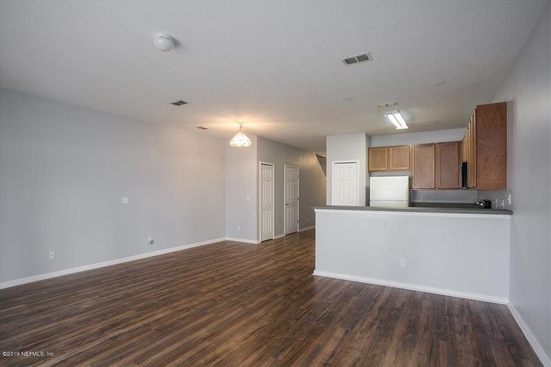 8667 Tower Falls Dr, Jacksonville, FL 32244