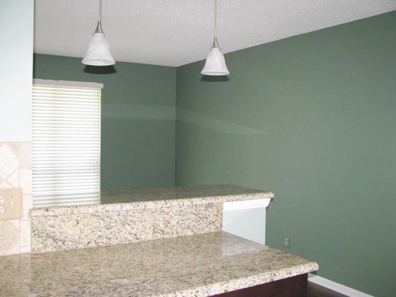 8675 Bishopswood Dr, Jacksonville, FL 32244