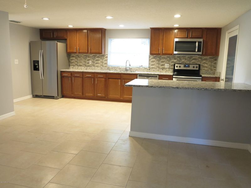 8675 Taylor Field Rd, Jacksonville, FL 32244