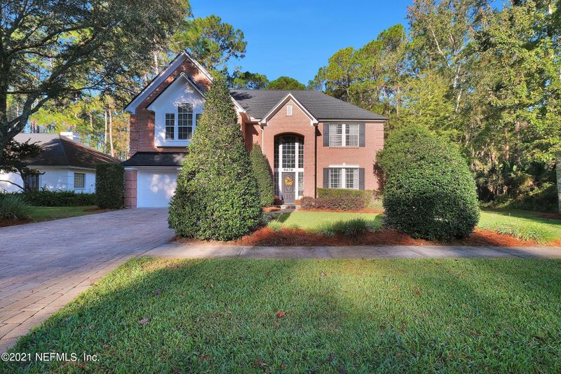 8676 Rolling Brook Ln, Jacksonville, FL 32256