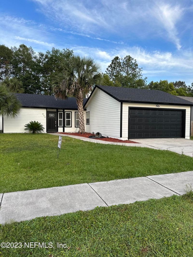 869 Duskin Dr, Jacksonville, FL 32216