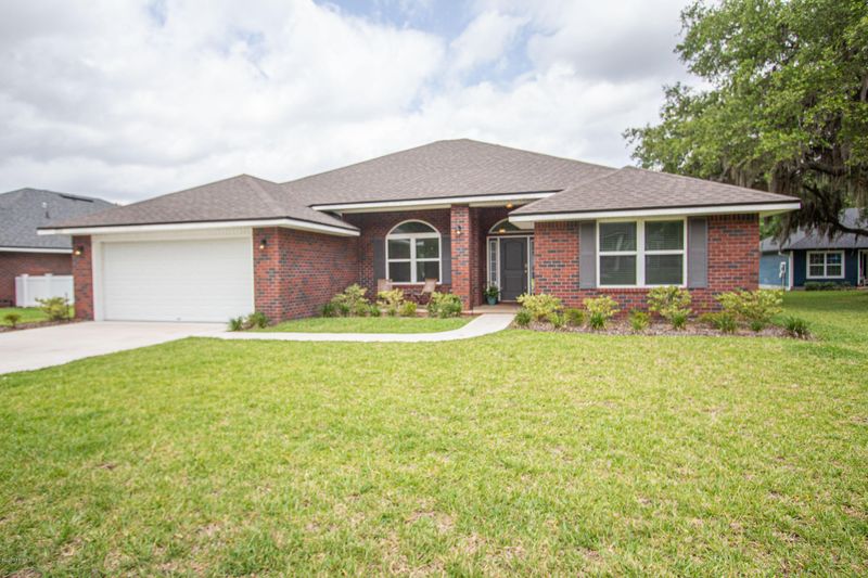 87121 Farnsworth Ln, Yulee, FL 32097