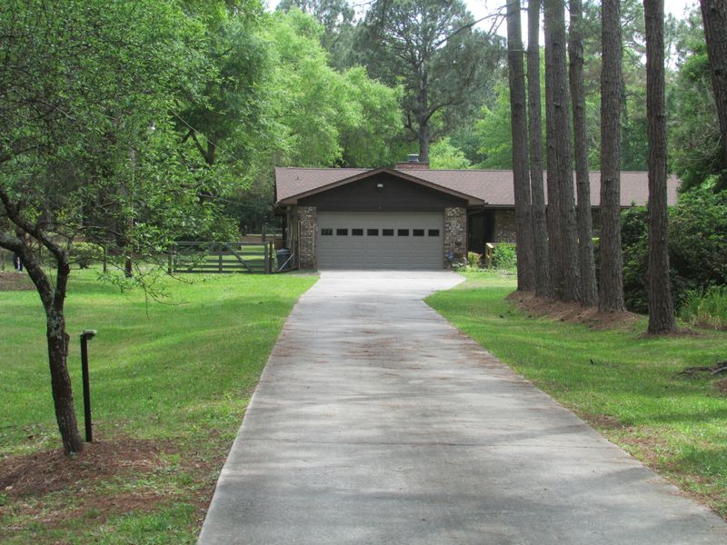 8720 Denny Rd, Jacksonville, FL 32220
