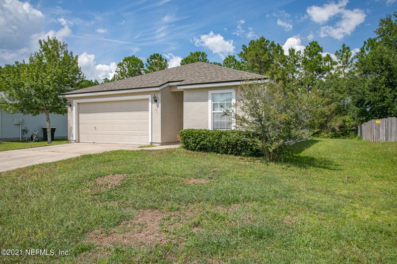 8721 Star Leaf Rd N, Jacksonville, FL 32210