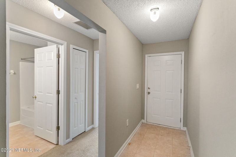 8721 Star Leaf Rd N, Jacksonville, FL 32210