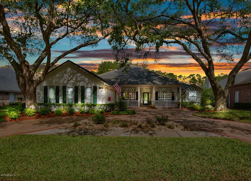 8732 Rolling Brook Ln, Jacksonville, FL 32256