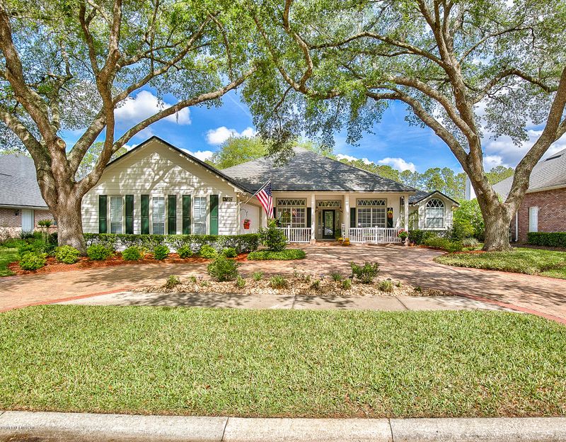8732 Rolling Brook Ln, Jacksonville, FL 32256