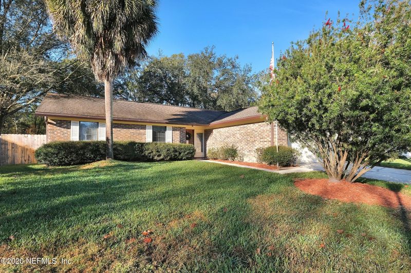 8735 Bishopswood Dr, Jacksonville, FL 32244