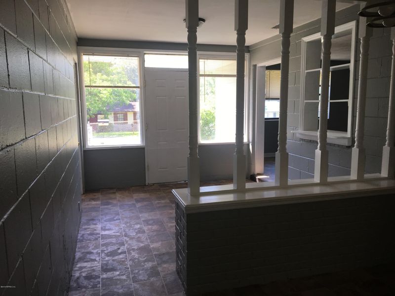 875 Cornwallis Dr, Jacksonville, FL 32208