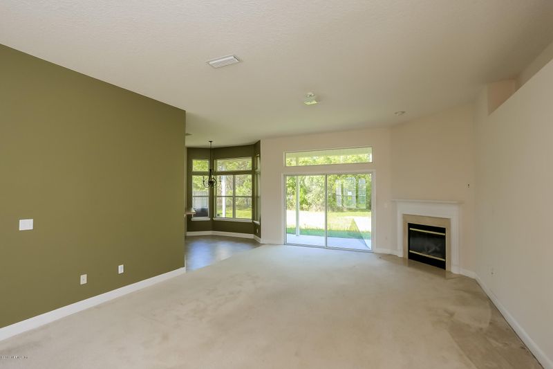 87509 Creekside Dr, Yulee, FL 32097