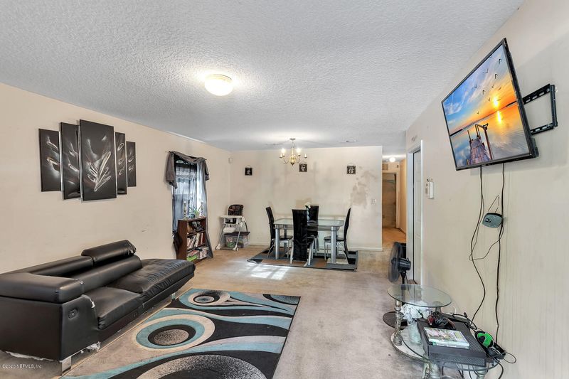 8762 Hare Ave, Jacksonville, FL 32211