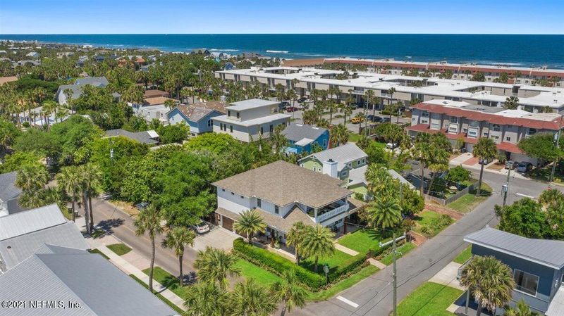 877 East Coast Dr, Atlantic Beach, FL 32233