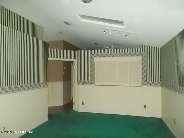 8781 Townsquare Ct, Jacksonville, FL 32216