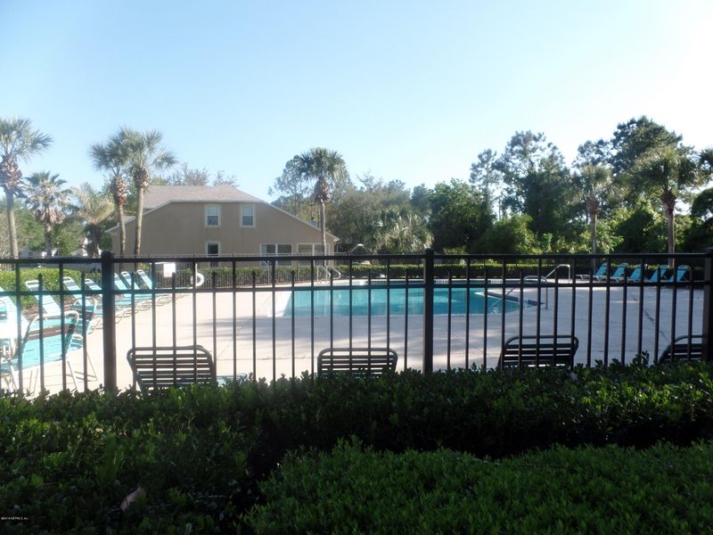 8789 Canopy Oaks Dr, Jacksonville, FL 32256
