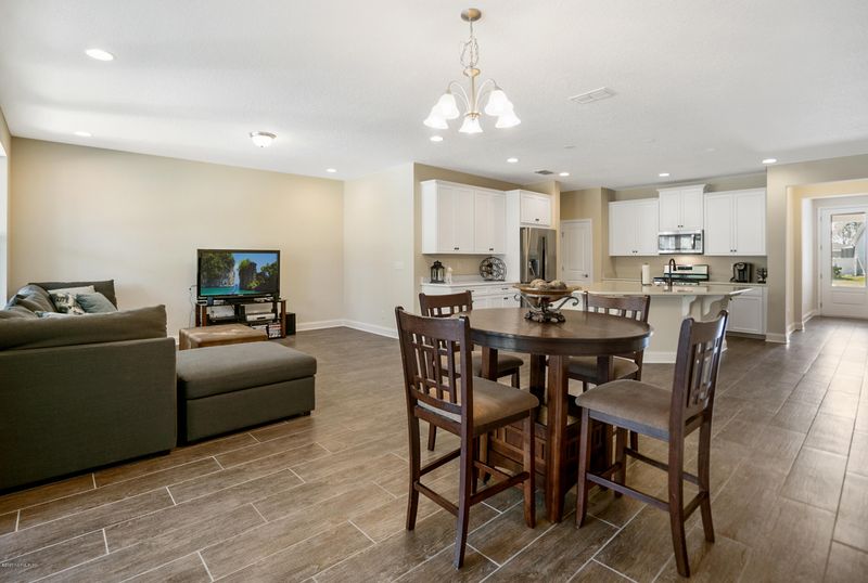 88 Calumet Dr, St Johns, FL 32259