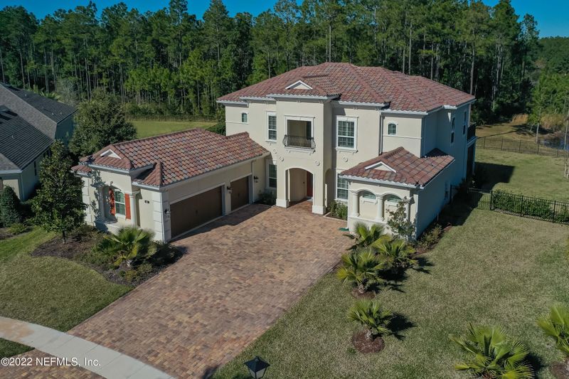 88 Mitad Cir, St Augustine, FL 32095
