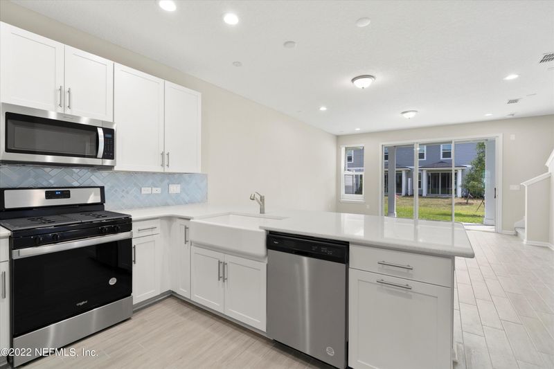 88 Pinebury Ln, St Augustine, FL 32092