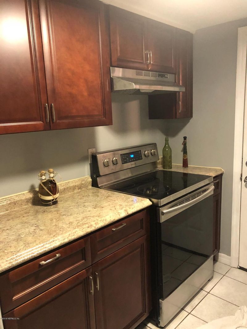 8839 Dandy Ave, Jacksonville, FL 32211