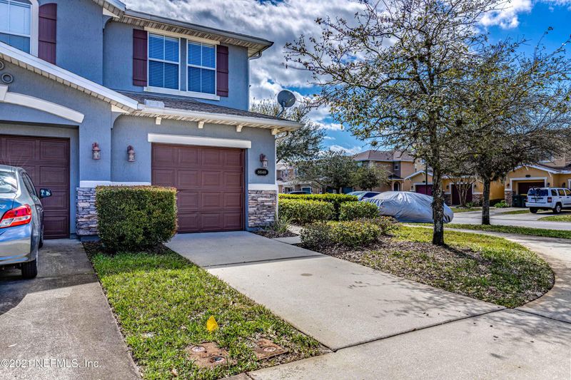 8848 Inlet Bluff Dr, Jacksonville, FL 32216