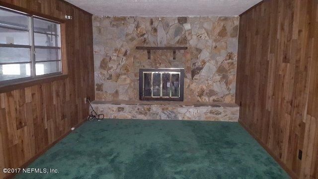 8852 Doe Ln, Jacksonville, FL 32219