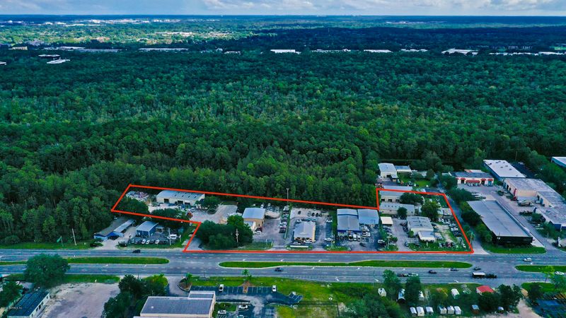 8863 Philips Hw, Jacksonville, FL 32256