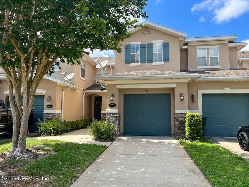 8879 Grassy Bluff Dr, Jacksonville, FL 32216